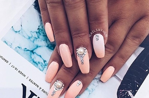 Institut d'ongles NailsbyHLN