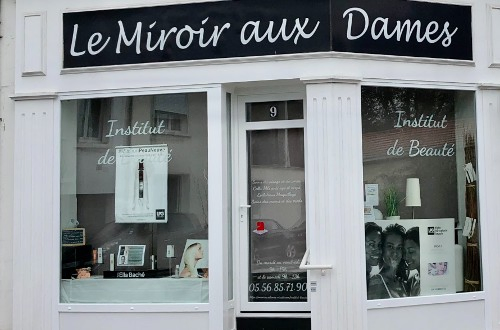 le miroir aux dames