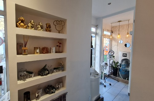 Red Nails And Beauty