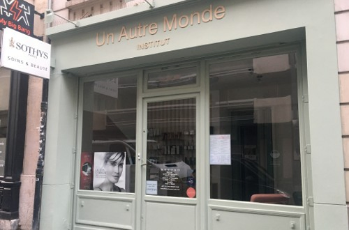 Un Autre Monde