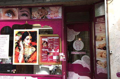 BOLLYWOOD BEAUTY
